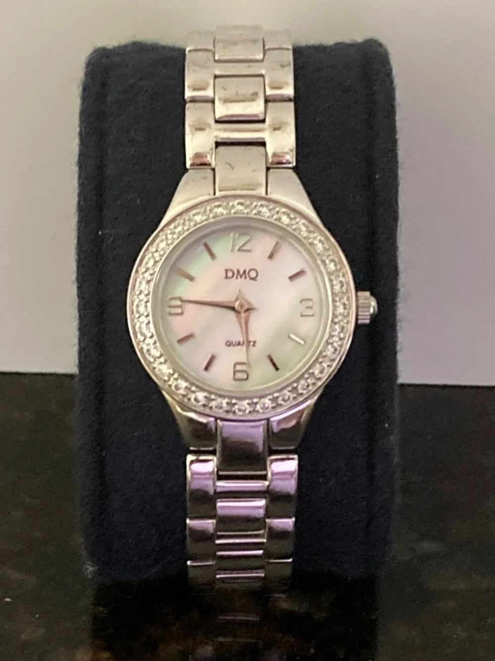 Diamonique Bezel Panther Link Watch/Silver Tone/Mother of Pearl Dial/EUC!